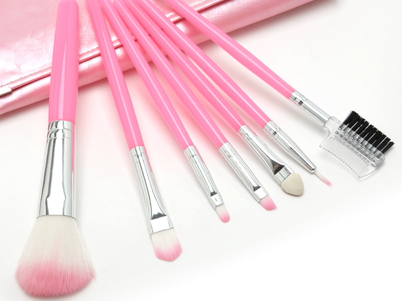 Jak chytré jako vy, víte, jaké make -up jsou štětiny dobré?